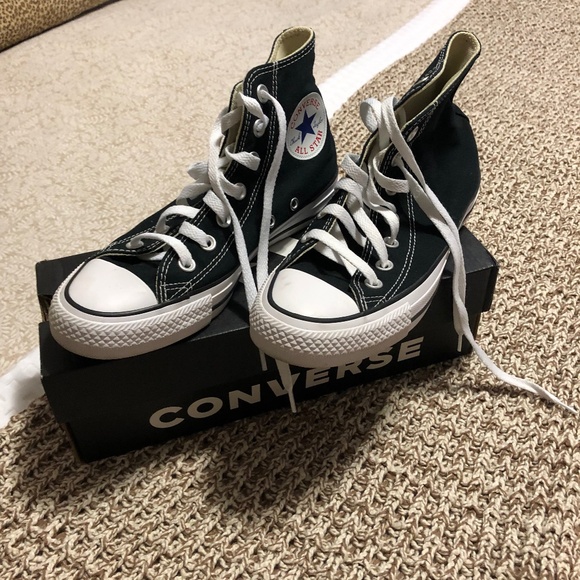 Converse High Tops Size 7 - Picture 1 of 3